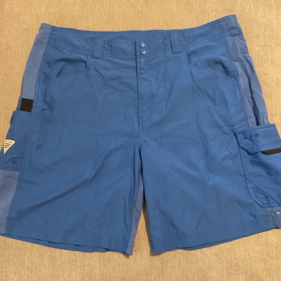 Columbia PFG‎ Cargo Shorts - 42 - Picture 1 of 5